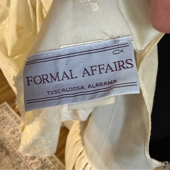 Vintage 80s Eyelet Prairie Bridal Dress Ivory Puff Sleeve Formal Cottagecore - Picture 10 of 16